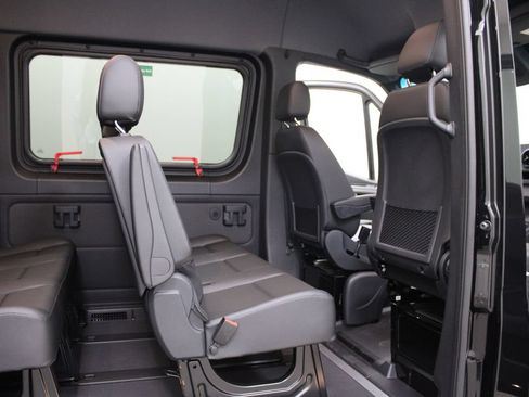 New 2024 Mercedes-Benz Sprinter 2500 image 29