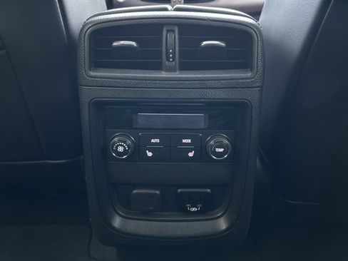 Used 2017 Buick Envision Essence image 29