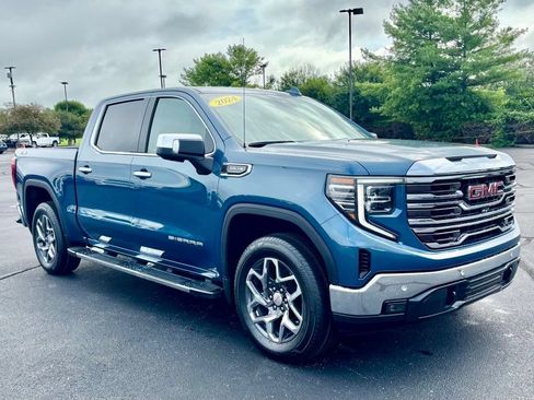 Used 2024 GMC Sierra 1500 SLT w/ SLT Premium Plus Package AWD/4WD image 9