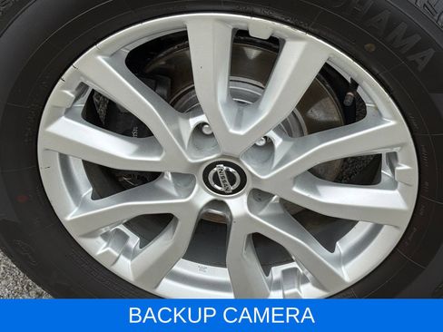 Used 2020 Nissan Rogue SV AWD/4WD image 15