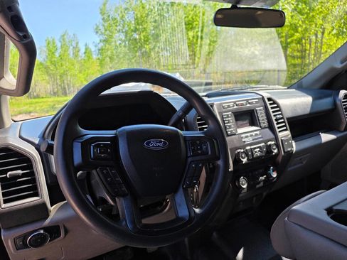 Used 2022 Ford F250 XL w/ Power Equipment Group AWD/4WD image 27