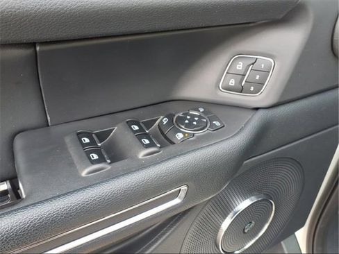 Used 2024 Ford Expedition Max Limited image 23