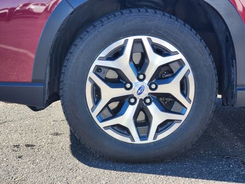 Used 2021 Subaru Forester Premium image 21