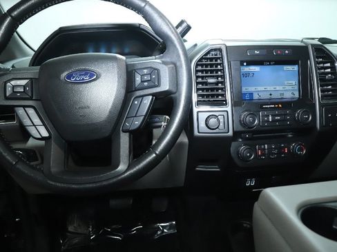 Used 2018 Ford F150 XLT w/ Equipment Group 302A Luxury AWD/4WD image 27