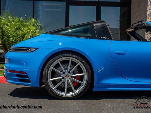 Used 2023 Porsche 911 AWD/4WD image 34