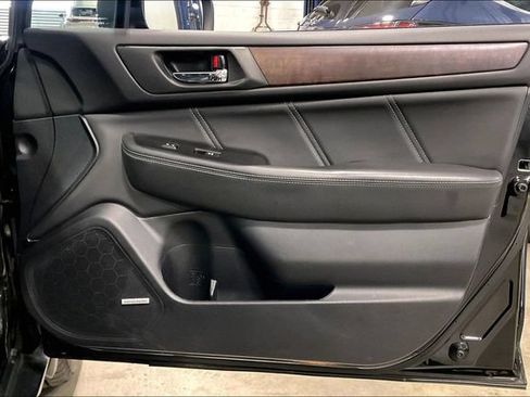Used 2018 Subaru Outback 2.5i Limited AWD/4WD image 24