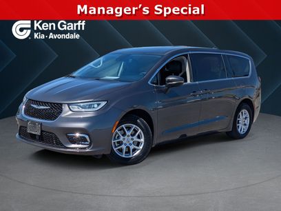 Used 2023 Chrysler Pacifica Touring-L
