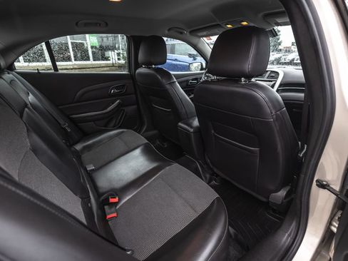 Used 2015 Chevrolet Malibu LT w/ Power Convenience Package FWD image 29