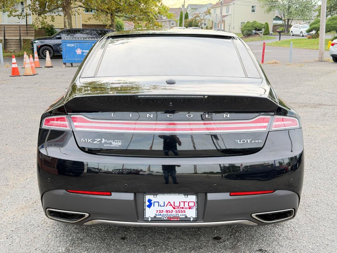 Used 2017 Lincoln MKZ Reserve w/ Technology Package AWD/4WD image 5