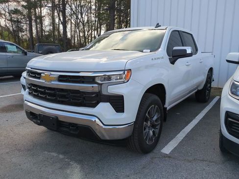 Used 2023 Chevrolet Silverado 1500 LT image 2