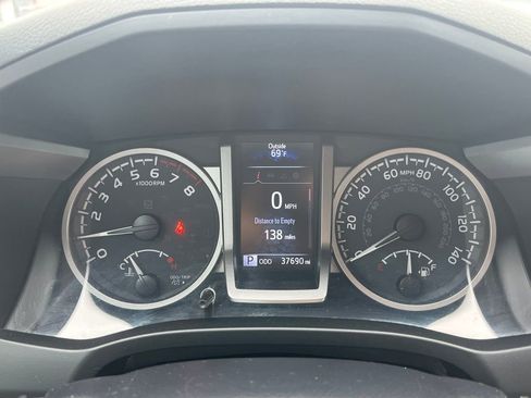 Used 2023 Toyota Tacoma 2WD Double Cab image 21