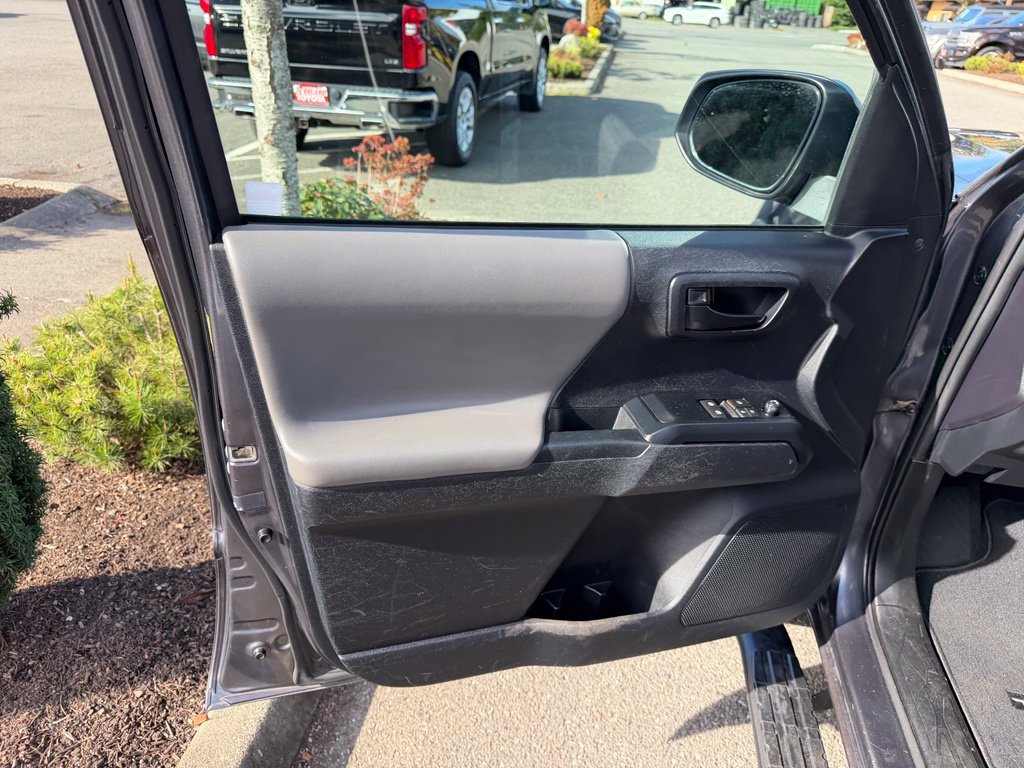 Certified 2020 Toyota Tacoma SR w/ SX Package RWD image 11