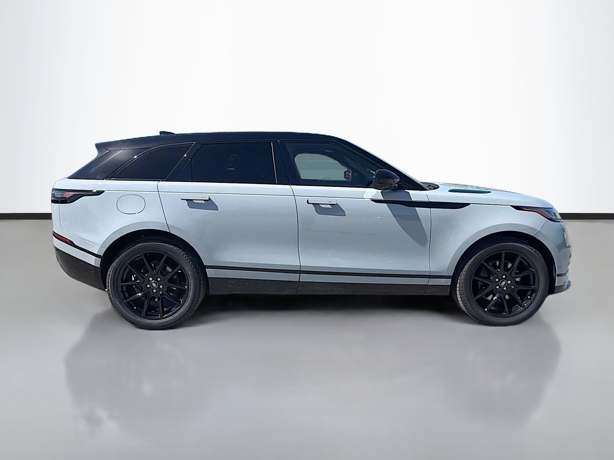 New 2026 Land Rover Range Rover Velar Dynamic SE AWD/4WD image 6