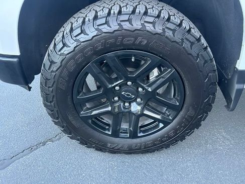 Certified 2025 Chevrolet Silverado 1500 LT Trail Boss w/ LT Trail Boss Premium Package AWD/4WD image 14