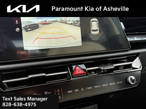 New 2025 Kia Niro EX Touring image 10