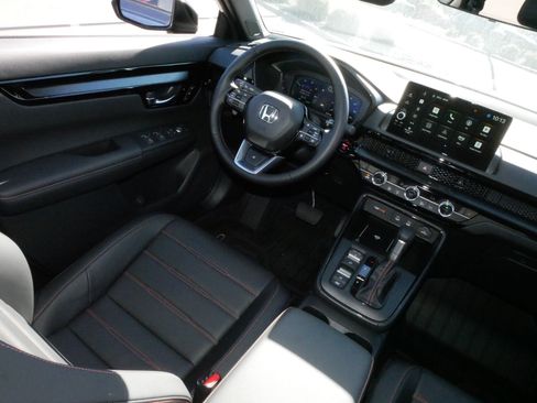 Used 2026 Honda CR-V Sport Touring image 9