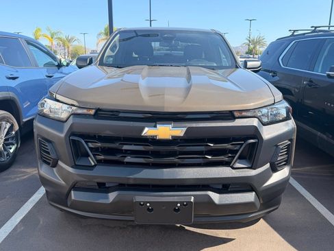 Used 2023 Chevrolet Colorado W/T RWD image 3