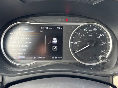 Used 2021 Nissan Versa SV image 15