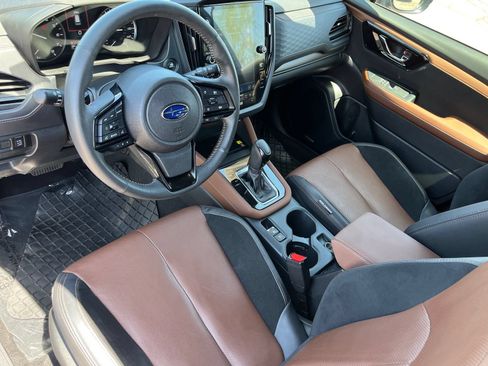 Used 2025 Subaru Forester Touring w/ Popular Package - Touring AWD/4WD image 16