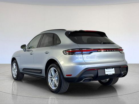 New 2026 Porsche Macan image 3