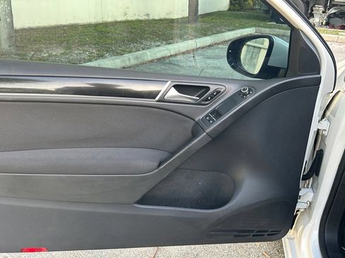 Used 2012 Volkswagen Golf 2-Door FWD image 15