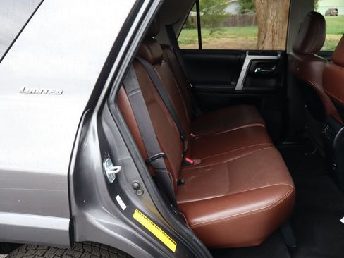 Used 2016 Toyota 4Runner Limited AWD/4WD image 21