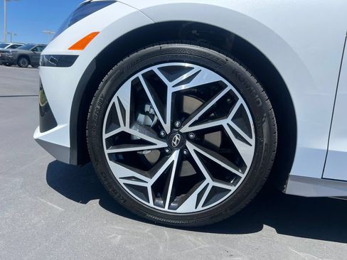 Used 2024 Hyundai Ioniq 6 SEL RWD image 29