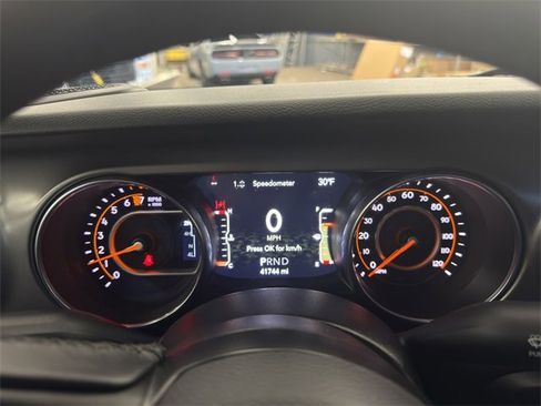 Used 2022 Jeep Gladiator Willys image 29