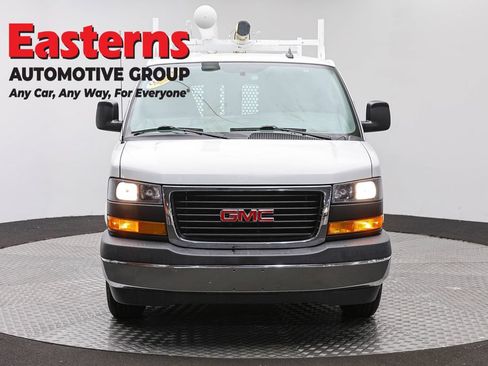 Used 2019 GMC Savana 2500 w/ Driver Convenience Package RWD image 2