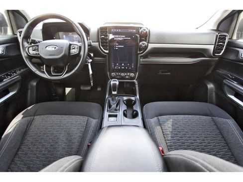 Used 2024 Ford Ranger XLT w/ Technology Package RWD image 10