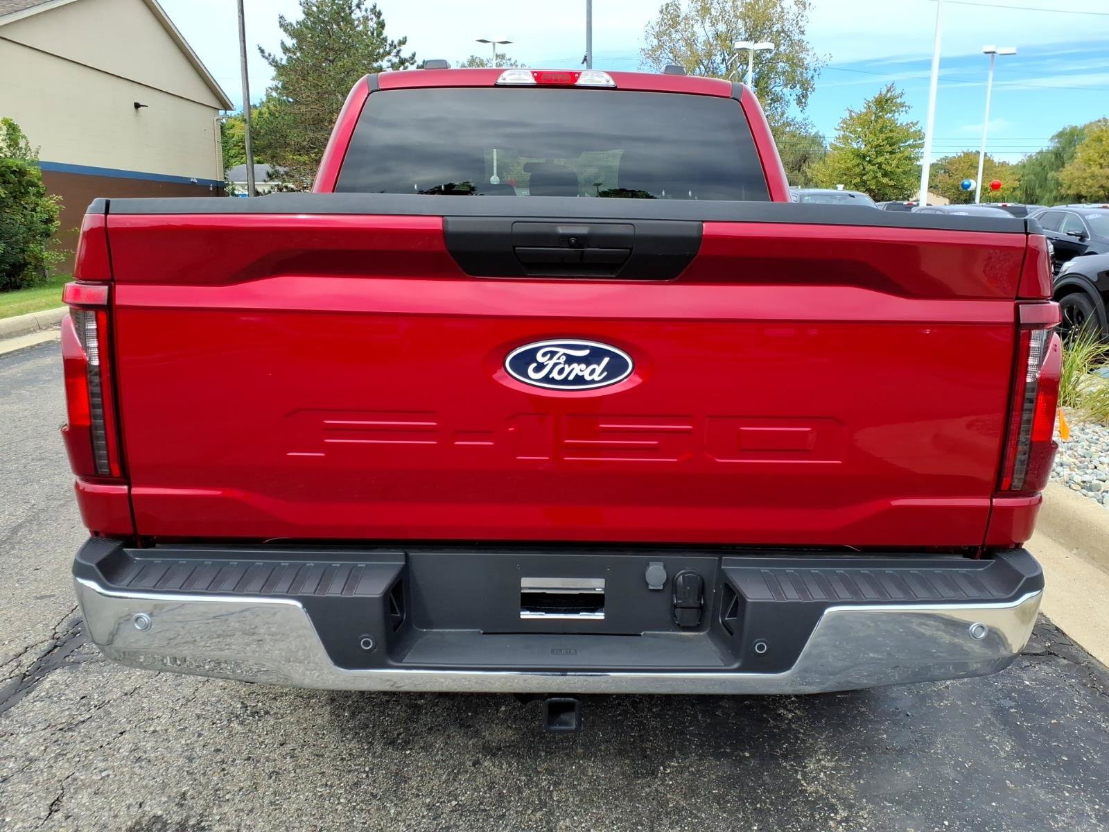 Used 2025 Ford F150 XLT w/ Equipment Group 301A Standard RWD image 5