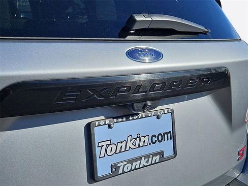 Used 2022 Ford Explorer ST w/ Equipment Group 401A image 26