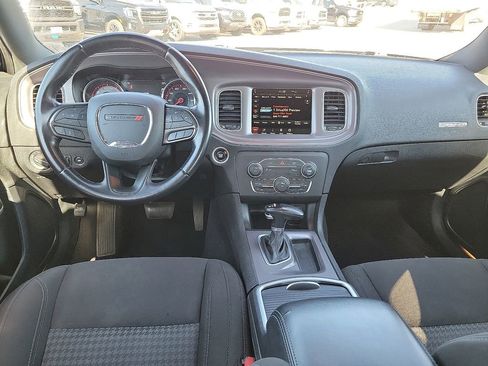 Used 2023 Dodge Charger SXT image 10