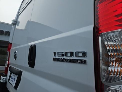 New 2025 RAM ProMaster 1500 w/ Convenience Group FWD image 9