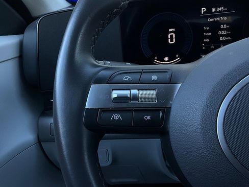 Used 2025 Hyundai Kona SEL image 35