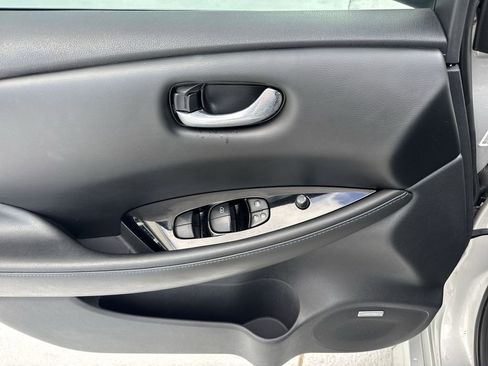 Used 2020 Nissan Leaf SL Plus FWD image 39