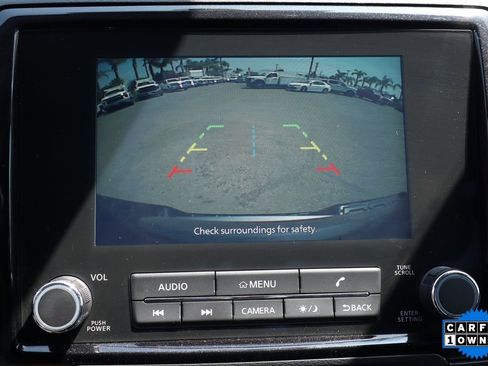 Used 2024 Nissan Frontier SL w/ Technology Package image 24