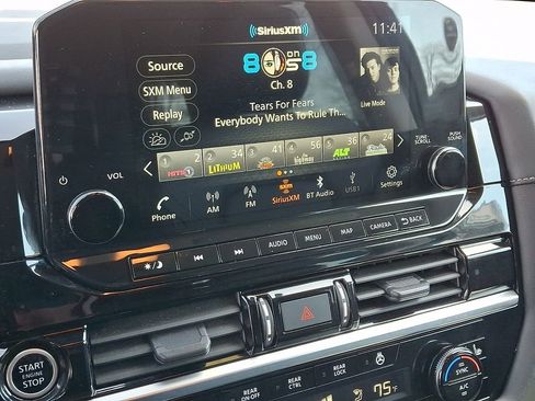 Certified 2023 Nissan Pathfinder SL image 16