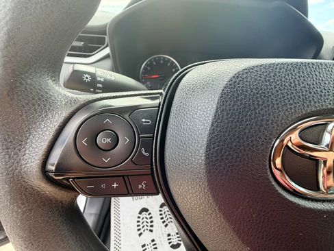 Used 2019 Toyota RAV4 LE image 13