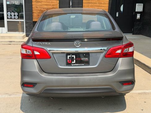 Used 2018 Nissan Sentra S w/ S Midnight Style Package FWD image 12