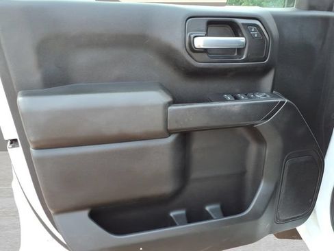 Used 2021 Chevrolet Silverado 1500 Custom AWD/4WD image 14