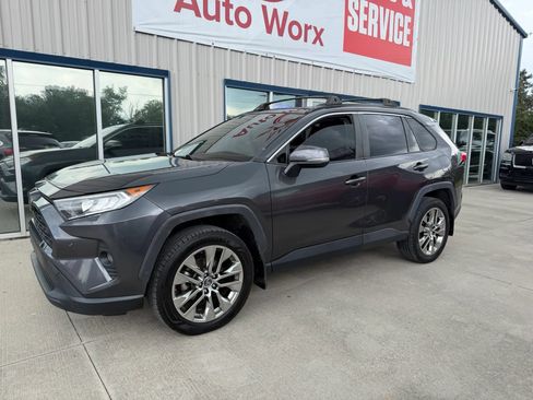 Used 2019 Toyota RAV4 XLE Premium w/ Advanced Technology Package AWD/4WD image 16
