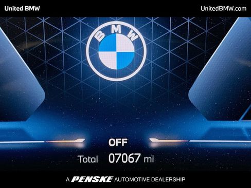 Used 2025 BMW 330i Sedan w/ Premium Package RWD image 7