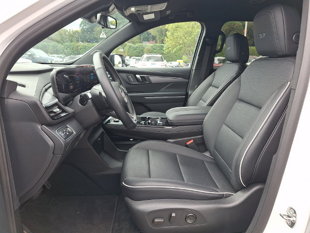 Used 2026 Buick Enclave Sport Touring AWD/4WD image 2