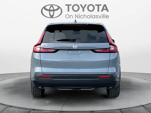 Used 2025 Honda CR-V LX image 4