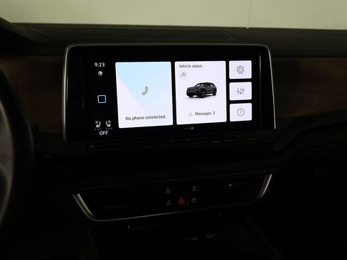 Used 2025 Volkswagen Atlas SE FWD image 42
