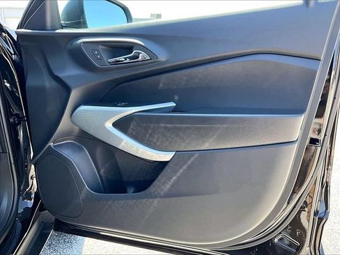 New 2026 Chevrolet Trax LS FWD image 27