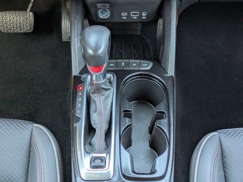 Used 2021 Chevrolet TrailBlazer RS w/ Convenience Package image 21