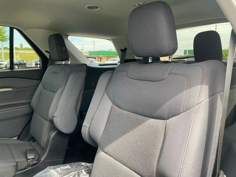 New 2026 Ford Explorer Active image 28