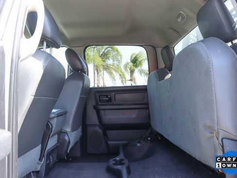 Used 2016 RAM 5500 Tradesman w/ Chrome Appearance Group image 31